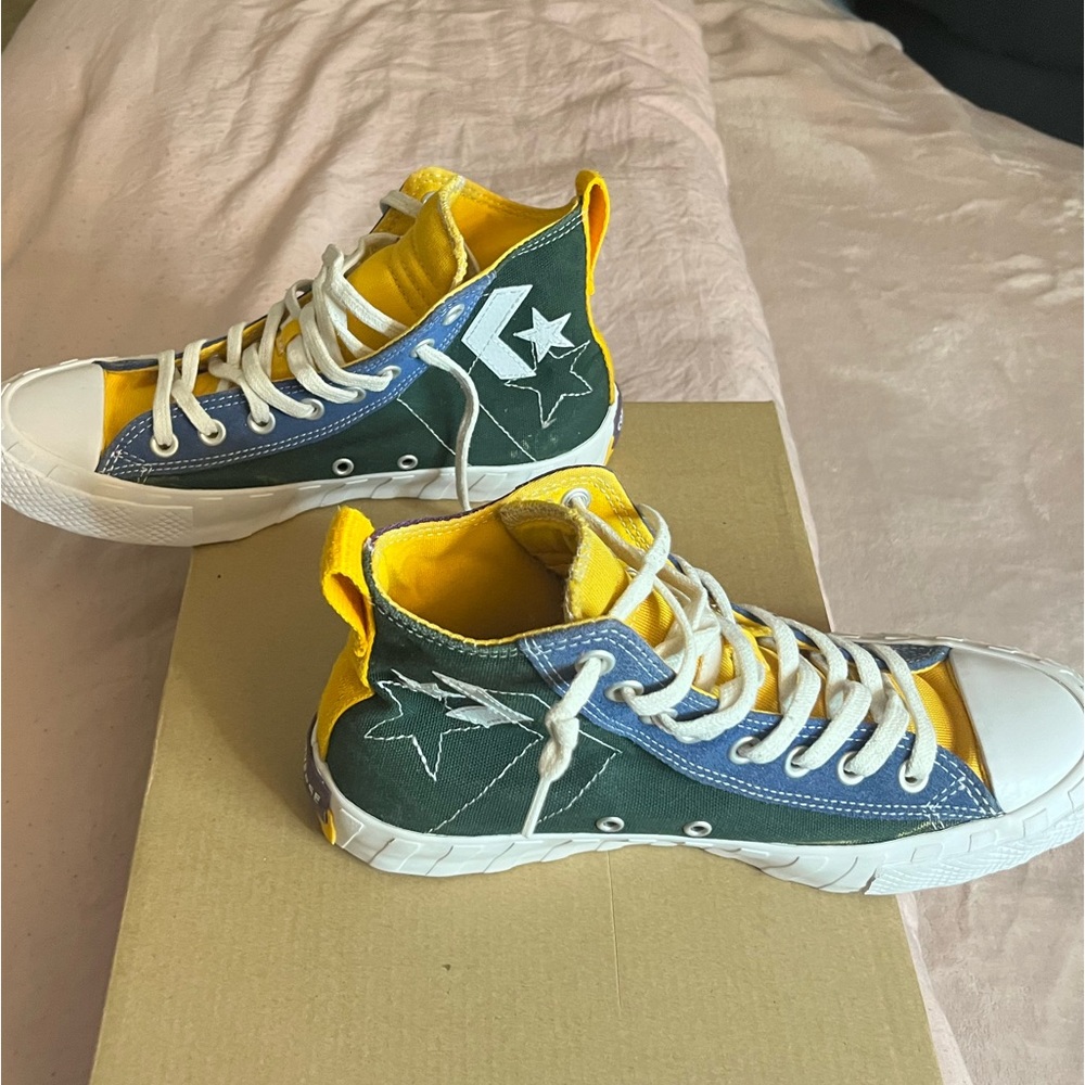 Converse Size 6.5 in Boys